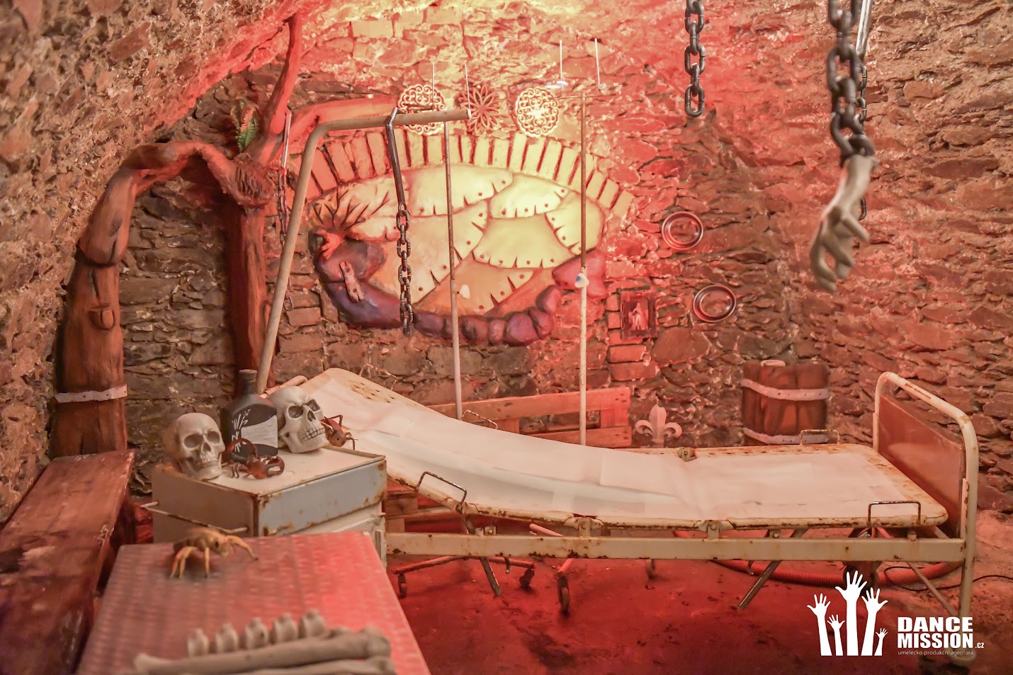 Halloween ve sklepení – foto 1